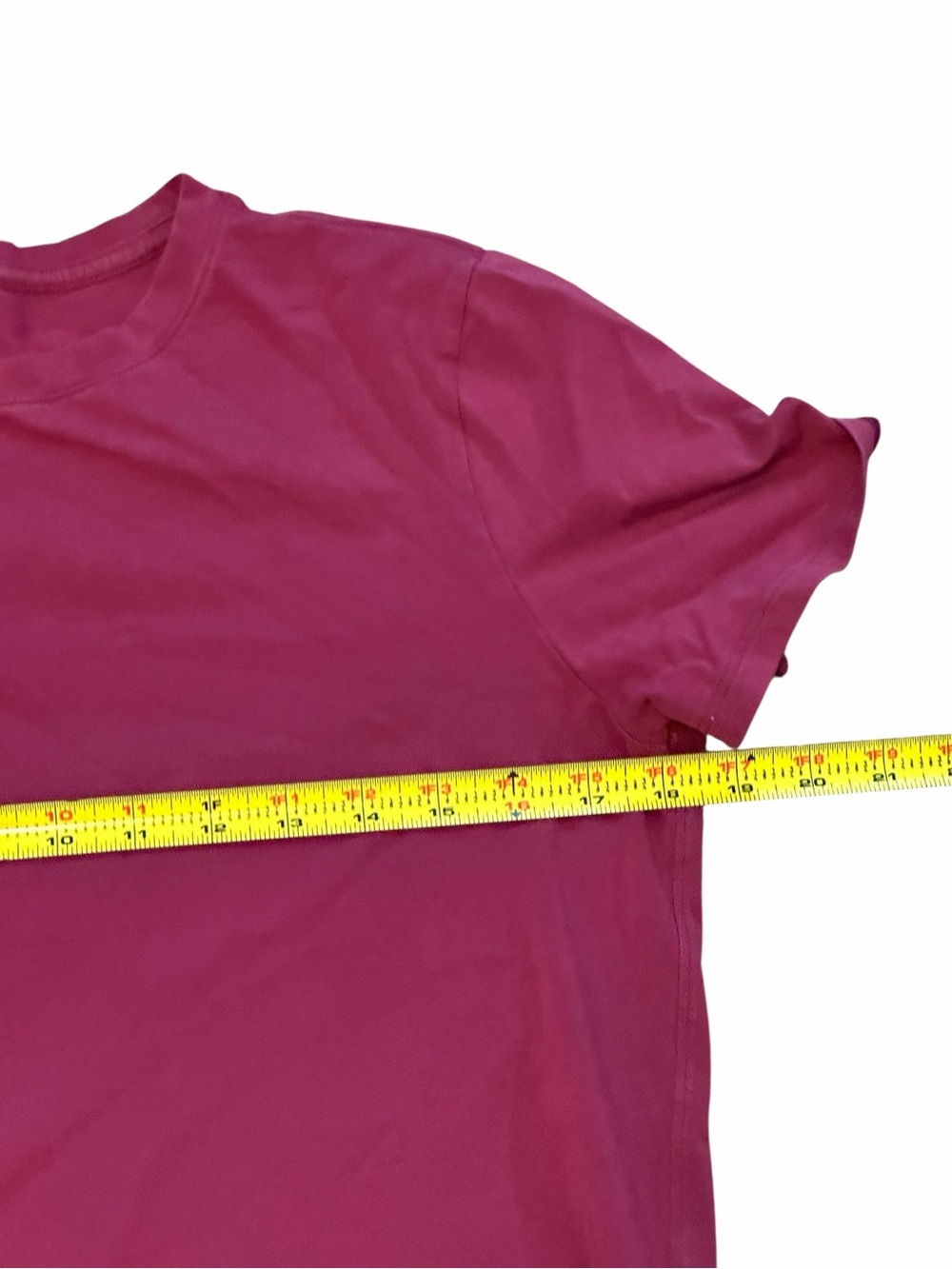 Lululemon Women’s M/L Crewneck T-Shirt in Deep Berry - Picture 3 of 7